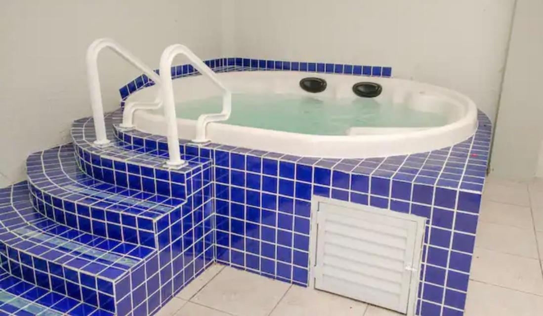דירות Florianópolis Apartamento Maravilhoso, Completo,1 Quarto Com Cama Queen E Sofa Retratil, Bi Cama Embutida, Colchao Extra, Vista Pro Mar, Dormem 5, Pe Na Areia, Jacuzzi, Piscina Wifi,Self Checkin, Automatizado מראה חיצוני תמונה